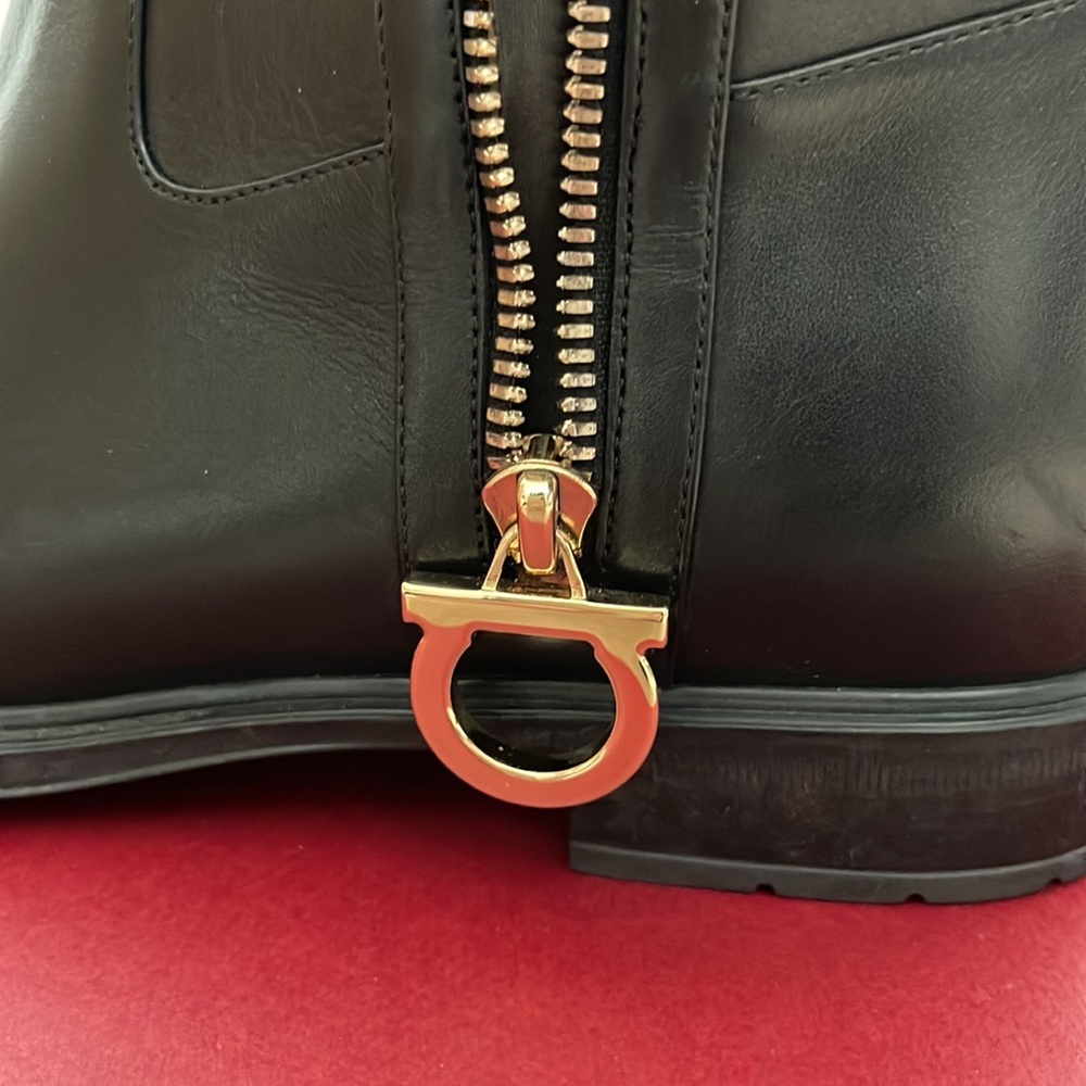 Salvatore Ferragamo boots - Picture 7 of 10